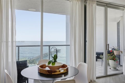 Condominio en venta en Sunny Isles Beach, Florida, 2 dormitorios, 163.51 m2 № 2027217 - foto 22