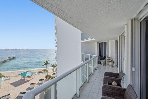 Condominio en venta en Sunny Isles Beach, Florida, 2 dormitorios, 163.51 m2 № 2027217 - foto 24