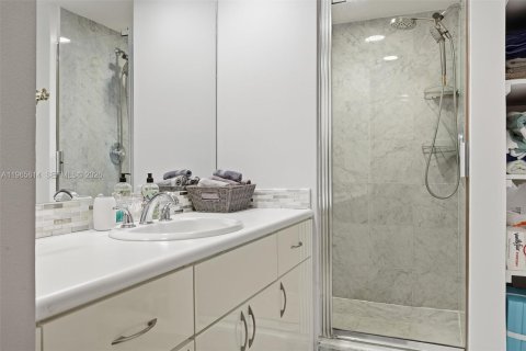 Condominio en venta en Sunny Isles Beach, Florida, 2 dormitorios, 163.51 m2 № 2027217 - foto 26