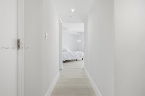 Condominio en venta en Sunny Isles Beach, Florida, 2 dormitorios, 163.51 m2 № 2027217 - foto 28