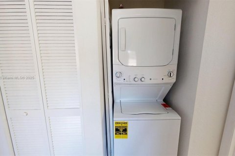 Condominio en venta en Homestead, Florida, 3 dormitorios, 110.93 m2 № 1950568 - foto 11