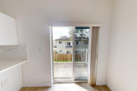 Condominio en venta en Homestead, Florida, 3 dormitorios, 110.93 m2 № 1950568 - foto 6