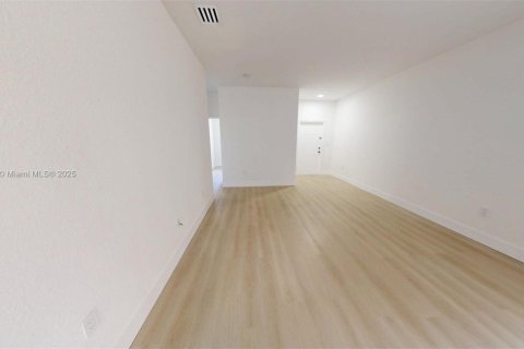 Condominio en venta en Homestead, Florida, 3 dormitorios, 110.93 m2 № 1950568 - foto 5