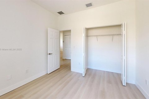 Condominio en venta en Homestead, Florida, 3 dormitorios, 110.93 m2 № 1950568 - foto 25