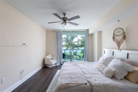 Condo in Sunrise, Florida, 2 bedrooms  № 1959382 - photo 13