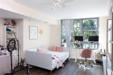 Condo in Sunrise, Florida, 2 bedrooms  № 1959382 - photo 11