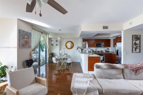 Condo in Sunrise, Florida, 2 bedrooms  № 1959382 - photo 2