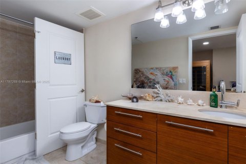 Condo in Sunrise, Florida, 2 bedrooms  № 1959382 - photo 8