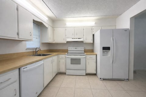 Copropriété à louer à Boca Raton, Floride: 2 chambres, 83.61 m2 № 2191937 - photo 25
