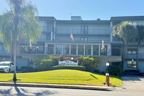 Copropriété à louer à Boca Raton, Floride: 2 chambres, 83.61 m2 № 2191937 - photo 14