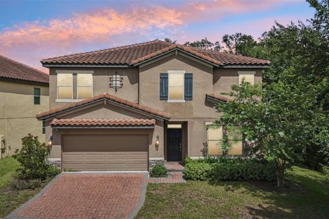 House in Davenport, Florida 5 bedrooms, 277.78 sq.m. № 1826752 - photo 1