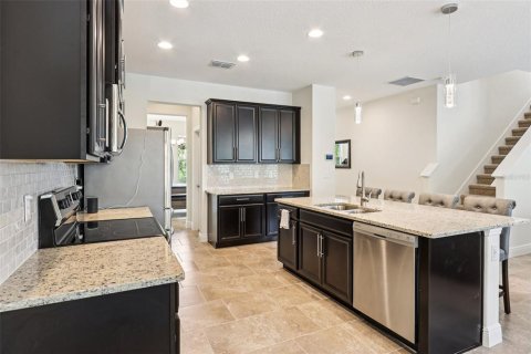 House in Davenport, Florida 5 bedrooms, 277.78 sq.m. № 1826752 - photo 9