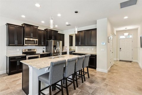 House in Davenport, Florida 5 bedrooms, 277.78 sq.m. № 1826752 - photo 8