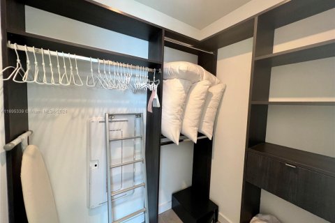 Купить кондоминиум в Майами, Флорида 39.02м2, № 2154386 - фото 15