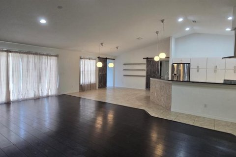 Casa en alquiler en Ocala, Florida, 4 dormitorios, 244.98 m2 № 1837796 - foto 11