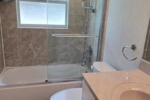 Casa en alquiler en Ocala, Florida, 4 dormitorios, 244.98 m2 № 1837796 - foto 19
