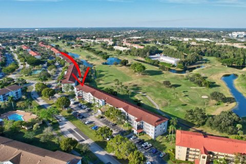 Condo in Pembroke Pines, Florida, 2 bedrooms  № 1741582 - photo 26