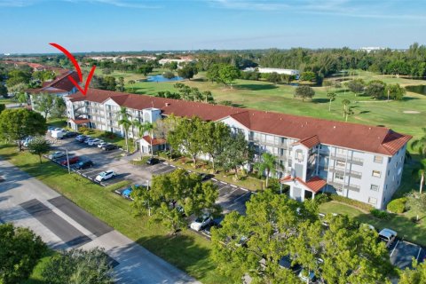 Condo in Pembroke Pines, Florida, 2 bedrooms  № 1741582 - photo 18