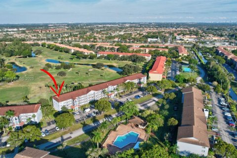 Condo in Pembroke Pines, Florida, 2 bedrooms  № 1741582 - photo 28