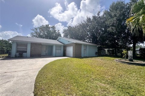 Casa en alquiler en Kissimmee, Florida, 3 dormitorios, 120.12 m2 № 1853853 - foto 1