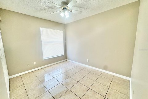 Casa en alquiler en Kissimmee, Florida, 3 dormitorios, 120.12 m2 № 1853853 - foto 2
