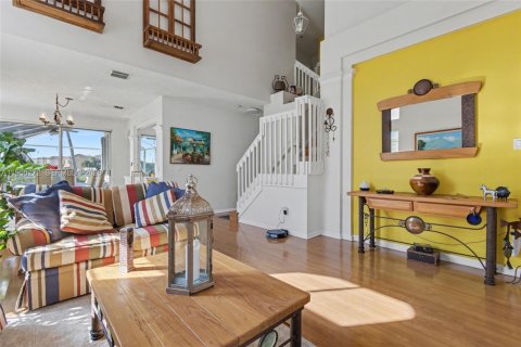 Купить виллу или дом в Пемброк-Пайнс, Флорида 4 спальни, 267.56м2, № 2007619 - фото 11