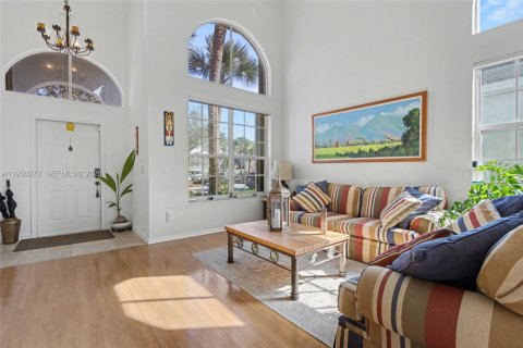 Купить виллу или дом в Пемброк-Пайнс, Флорида 4 спальни, 267.56м2, № 2007619 - фото 12