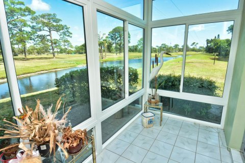 Condo in Stuart, Florida, 2 bedrooms № 2185202 - photo 27