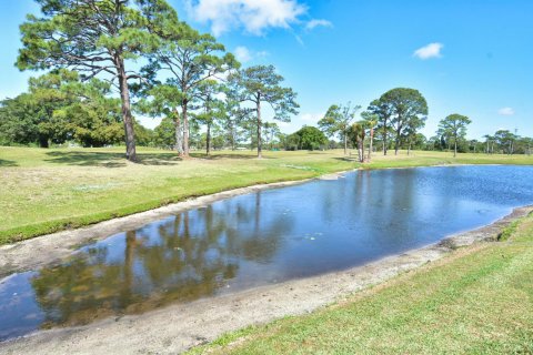 Condo in Stuart, Florida, 2 bedrooms № 2185202 - photo 30