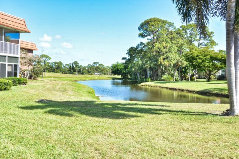 Condo in Stuart, Florida, 2 bedrooms № 2185202 - photo 9