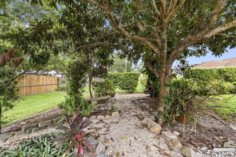 House in St. Lucie, Florida 3 bedrooms, 129.23 sq.m. № 2389919 - photo 20