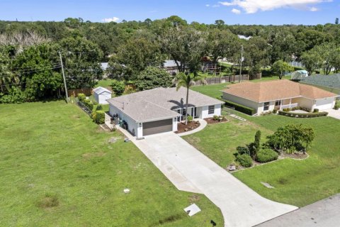 House in St. Lucie, Florida 3 bedrooms, 129.23 sq.m. № 2389919 - photo 26