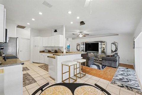 Villa ou maison à vendre à Seffner, Floride: 3 chambres, 157 m2 № 2201300 - photo 14