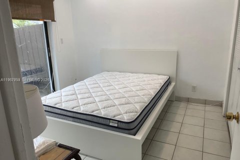 Copropriété à louer à Miami, Floride: 1 chambre, 49.7 m2 № 2029678 - photo 13