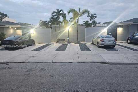 Copropriété à louer à Miami, Floride: 1 chambre, 49.7 m2 № 2029678 - photo 23