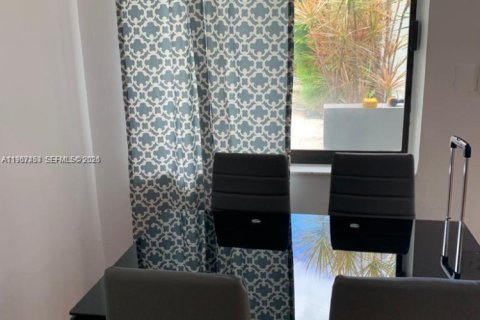 Copropriété à louer à Miami, Floride: 1 chambre, 49.7 m2 № 2029678 - photo 9