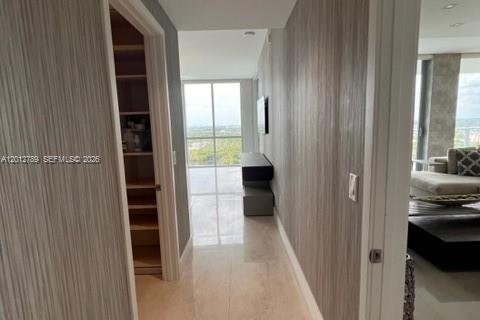 Copropriété à louer à North Miami Beach, Floride: 2 chambres, 181.9 m2 № 2171176 - photo 24