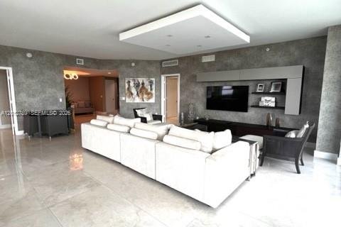 Copropriété à louer à North Miami Beach, Floride: 2 chambres, 181.9 m2 № 2171176 - photo 12