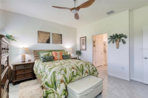 House in Ormond Beach, Florida 3 bedrooms, 152.08 sq.m. № 2322644 - photo 25