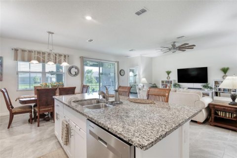House in Ormond Beach, Florida 3 bedrooms, 152.08 sq.m. № 2322644 - photo 21
