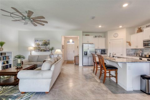 House in Ormond Beach, Florida 3 bedrooms, 152.08 sq.m. № 2322644 - photo 16