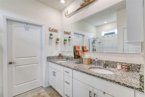 House in Ormond Beach, Florida 3 bedrooms, 152.08 sq.m. № 2322644 - photo 27