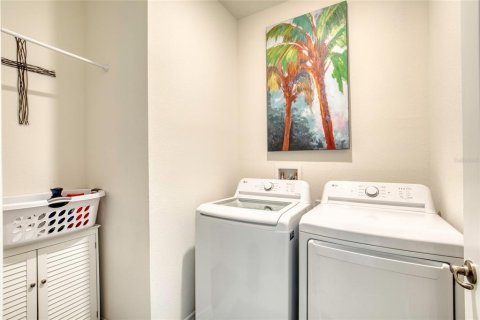 House in Ormond Beach, Florida 3 bedrooms, 152.08 sq.m. № 2322644 - photo 29
