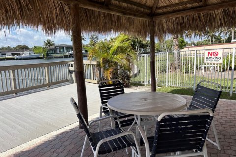 Copropriété à vendre à Hallandale Beach, Floride: 2 chambres, 111.48 m2 № 2023835 - photo 23