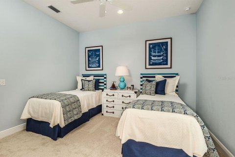 House in Venice, Florida 4 bedrooms, 293.2 sq.m. № 1773044 - photo 14