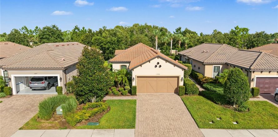 House in Odessa, Florida 3 bedrooms, 156.91 sq.m. № 2398289