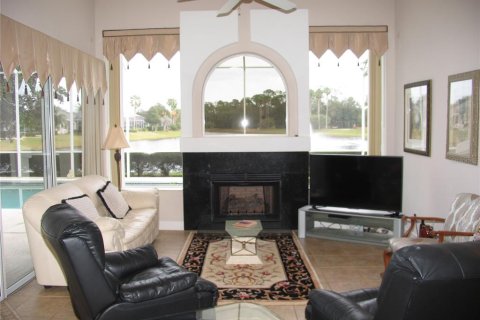 House in Ormond Beach, Florida 4 bedrooms, 244.61 sq.m. № 1274270 - photo 4