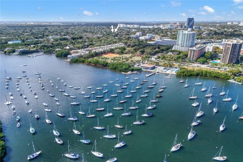 Terreno en venta en Miami, Florida № 2032249 - foto 4