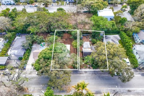 Terreno en venta en Miami, Florida № 2032249 - foto 8