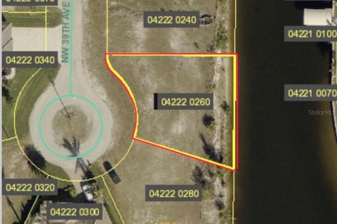 Terreno en Cape Coral, Florida № 2206166